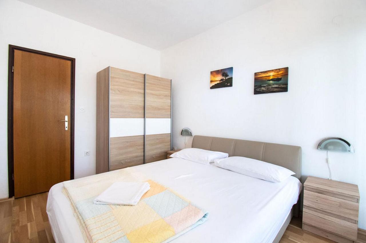 Apartments Crljenko Povljana Ngoại thất bức ảnh
