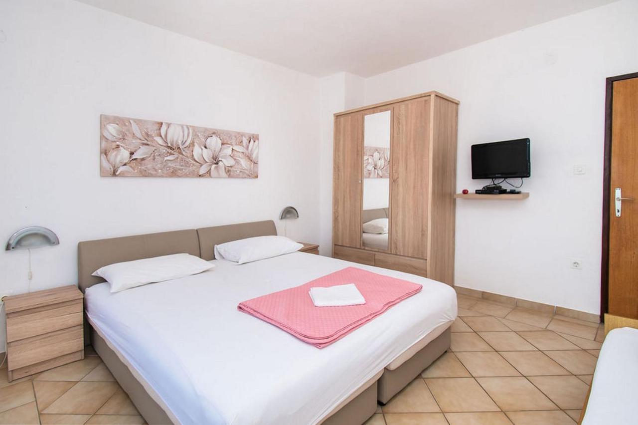 Apartments Crljenko Povljana Ngoại thất bức ảnh