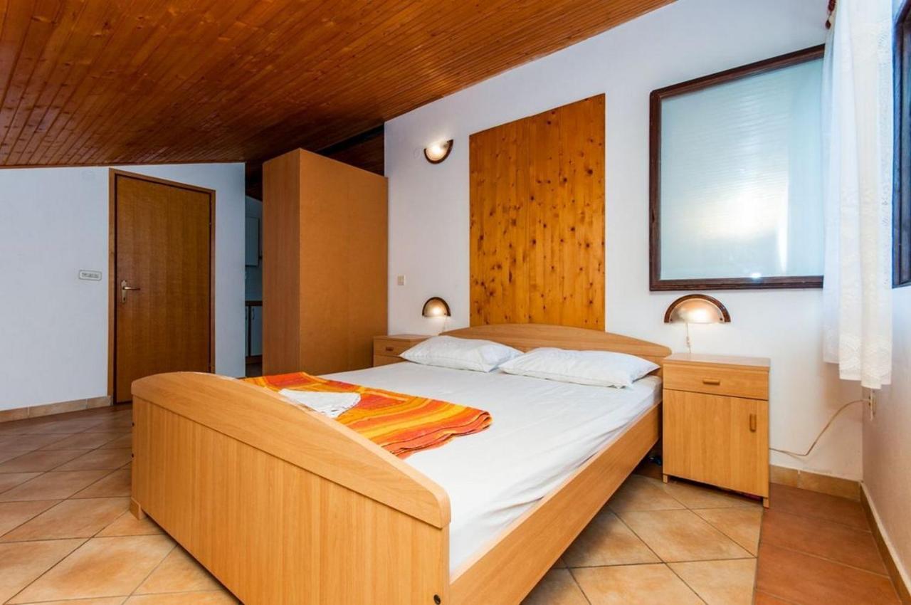 Apartments Crljenko Povljana Ngoại thất bức ảnh