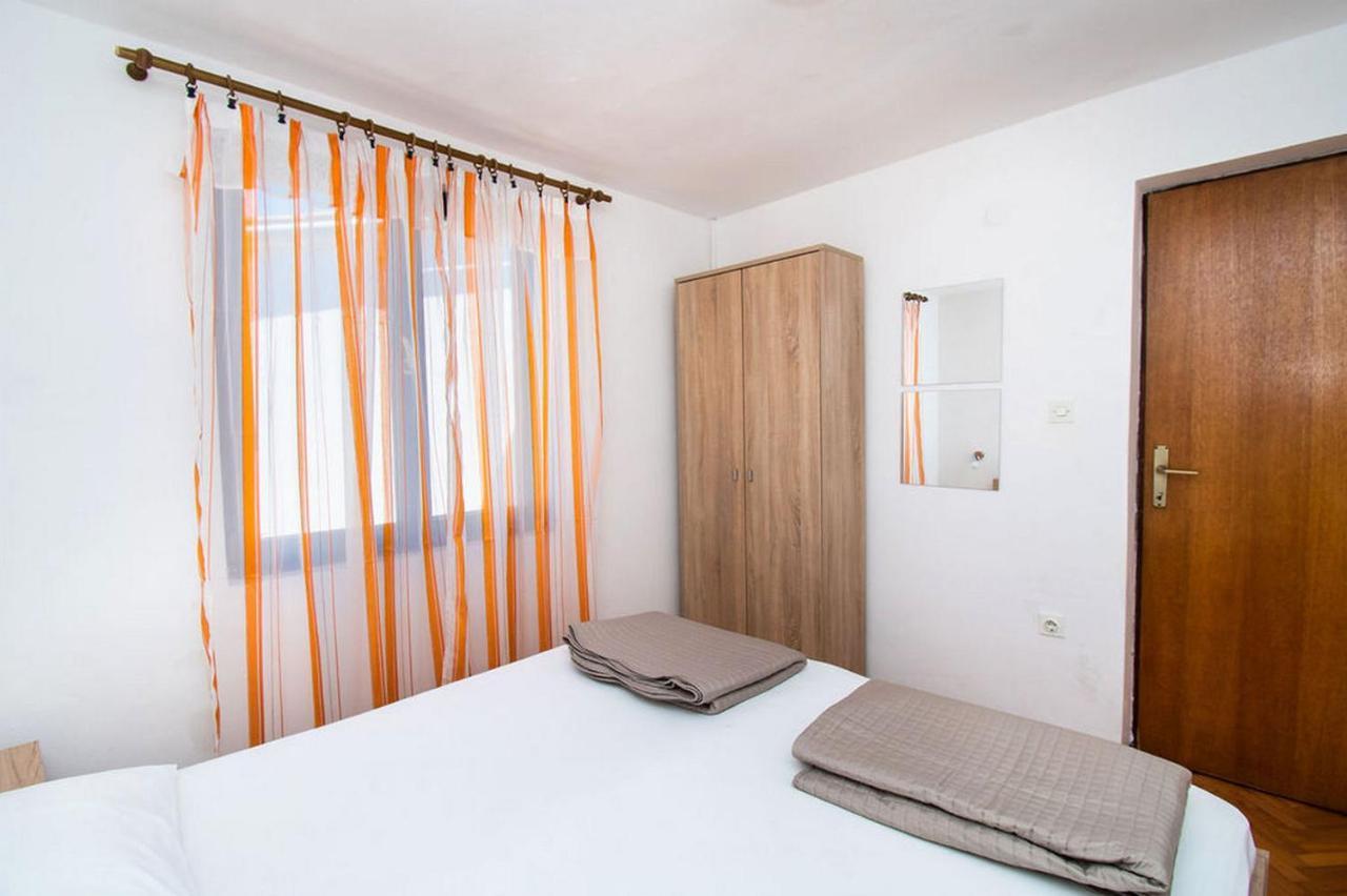 Apartments Crljenko Povljana Ngoại thất bức ảnh
