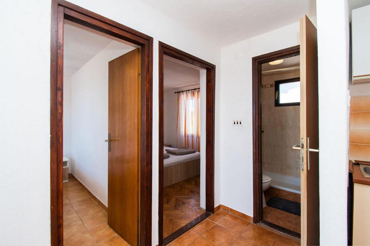 Apartments Crljenko Povljana Ngoại thất bức ảnh