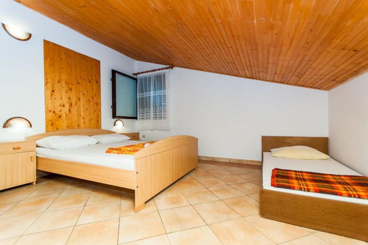 Apartments Crljenko Povljana Ngoại thất bức ảnh