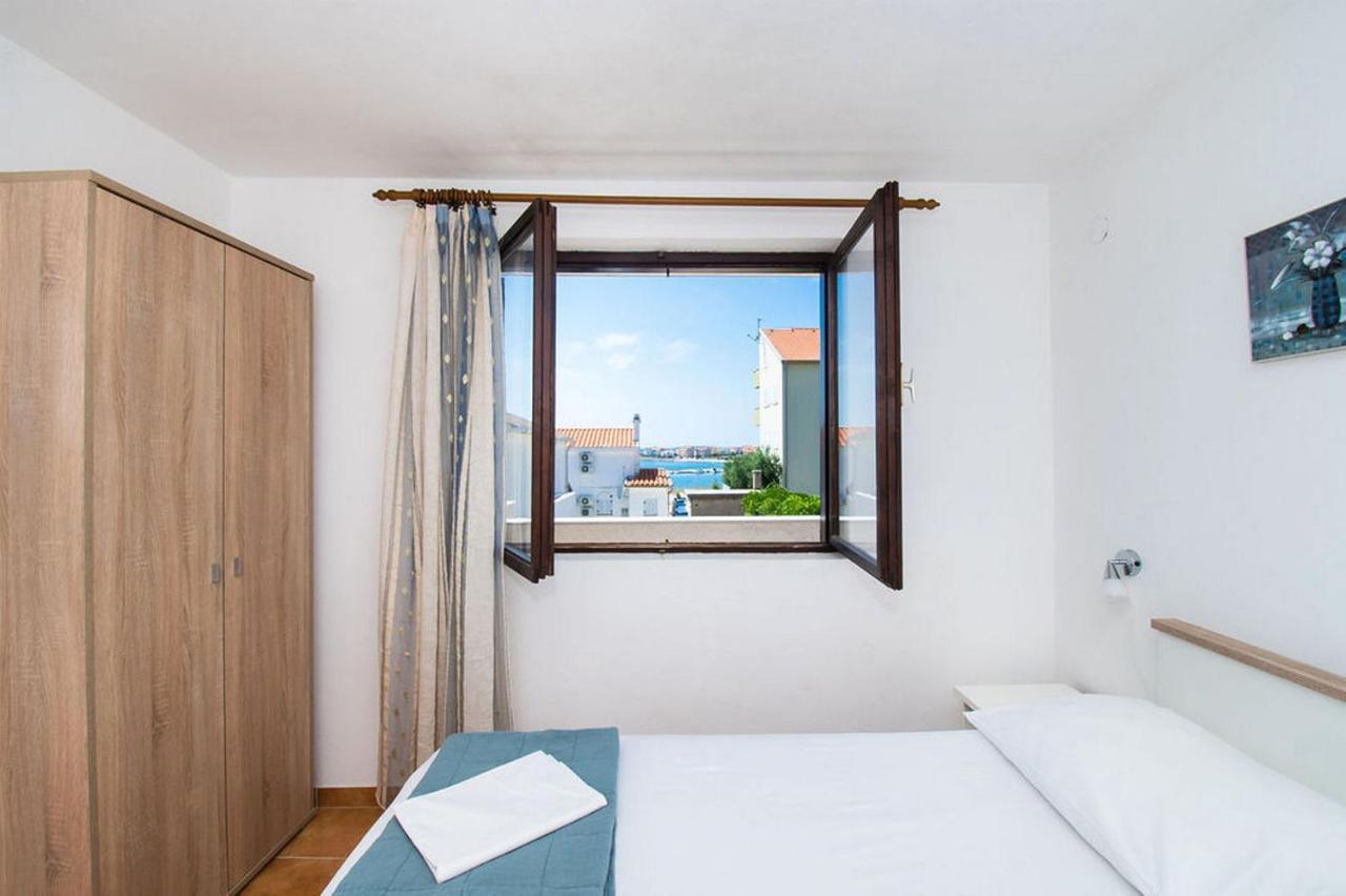 Apartments Crljenko Povljana Ngoại thất bức ảnh